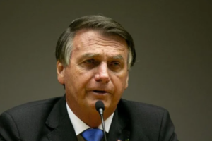 Em nova crítica, Bolsonaro chama passaporte da vacina de “coleira”; Metrópoles