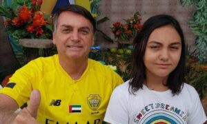 Bolsonaro diz que não vai vacinar sua filha de 11 anos: 'Espero que não haja interferência do Judiciário'; O Globo