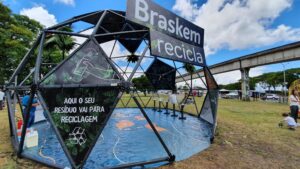 Porto Alegre: Braskem Recicla reforça importância da educação ambiental.    Na próxima quinta-feira, às 19h, ocorre edição especial do Reciclando Ideias na Praça Julio Mesquita