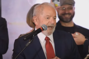 Lula convoca ex-ministros da Saúde do PT para reunião sobre a pandemia; Correio Braziliense