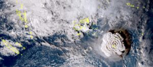 Tsunami atinge ilhas do Pacífico Sul após erupção de vulcão; Deutsche Welle