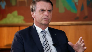 Bolsonaro faz exames em hospital de SP por suspeita de obstrução intestinal; UOL