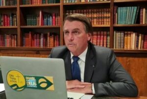 Bolsonaro responde a Barra Torres: “Não acusei Anvisa de corrupção”; Metrópoles