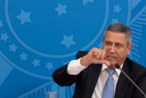 Cotado para vice, Braga Netto vê reeleição difícil para Jair Bolsonaro; Metrópoles