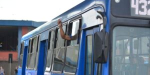 Ônibus de Porto Alegre poderão circular sem cobradores a partir da próxima terça-feira; Correio do Povo