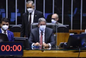 Câmara aprova legalização de cassinos, bingos e jogo do bicho; O Estado de São Paulo