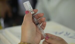Porto Alegre: Confira os locais de vacinação contra gripe e Covid-19 nesta terça