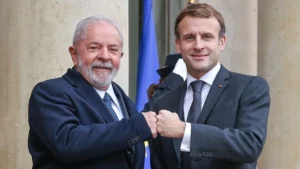 Macron retuíta apoio de Lula para o segundo turno da eleição francesa; RFI