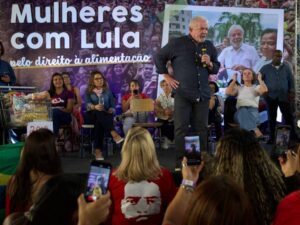 Escorregões de Lula em linguagem inclusiva viram alvo de aliados e rivais; Folha de São Paulo