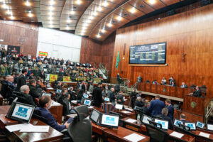 Parlamento gaúcho aprova mudanças na lei do teto de gastos do RS