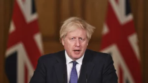 Para lutar contra inflação, Boris Johnson propõe reduzir número de funcionários públicos no Reino Unido; RFI