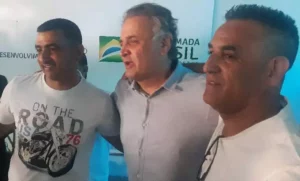 Aécio defende PSDB na eleição presidencial e cogita concorrer ao Senado, por Luiz Ribeiro/Estado de Minas