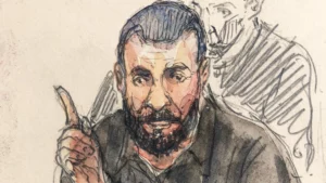 Justiça condena à prisão perpétua único terrorista vivo dos atentados de 2015 em Paris; RFI