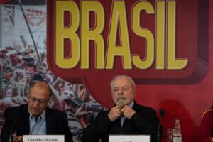 Campanha de Lula reforça esquema de segurança sob resistência de ex-presidente, por Catia Seabra/Folha de São Paulo