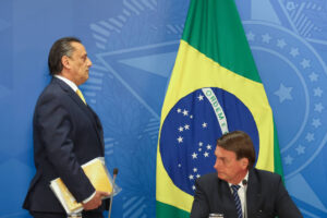 Advogado de Bolsonaro nega interferência na PF e conversa entre Milton e presidente, por Marianna Holanda/Folha de São Paulo