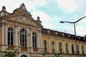 Porto Alegre: Justiça autoriza reintegração de posse de duas bancas do Mercado Público