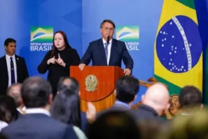 Bolsonaro repete que não cumprirá decisão do STF e volta a atacar ministros, por Ingrid Soares/Correio Braziliense