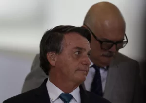 Prisão de Milton Ribeiro: silêncio no grupo de WhatsApp de Bolsonaro e preocupação com emocional de ex-ministro do MEC, por Thiago Bronzatto/O Globo