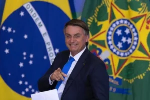 Partido de Bolsonaro crê que Aras vai matar no peito caso dos pastores, por Guilherme Amado/Metrópoles