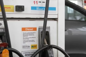 Preço do diesel cai a partir desta sexta com nova regra do ICMS;Jornal do Comércio