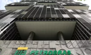 Imposto sobre o lucro da Petrobras é menor do que prevê taxa em vigor, por Adriana Fernandes/O Estado de São Paulo
