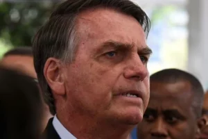 Bolsonaro diz que vai 