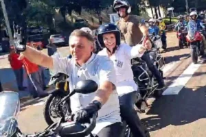 Em MS, Bolsonaro participa de motociata com Tereza Cristina na garupa, por Ingrid Soares/Correio Braziliense