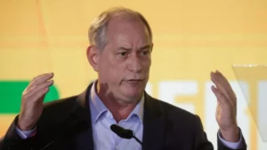 Ciro Gomes diz em podcast que Lula ‘planejou’ entregar o Brasil a Bolsonaro, por Natália Santos/O Estado de São Paulo