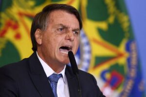 Bolsonaro diz a Fox News que esquerda está ‘desesperada’ para voltar ao poder, por Aline Bronzati/O Estado de São Paulo