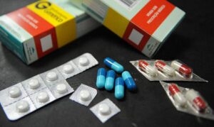 Saúde avalia flexibilizar regras de importação de medicamentos