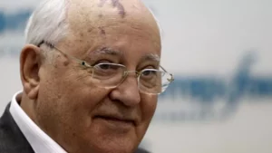 Morre Mikhail Gorbachev, o homem que pôs fim ao império soviético, da BBC