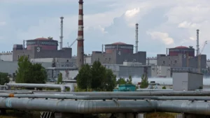 Putin e Macron concordam com inspeção da usina nuclear de Zaporíjia pela AIEA; RFI