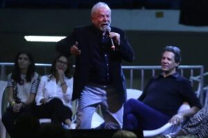 Fake news: equipe de Lula apresenta 15 denúncias contra bolsonaristas. por Luciana Lima/Metrópoles