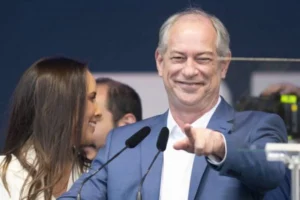 Ciro Gomes critica comportamento de Lula: “Tomou gosto pela burguesia”, por Rebeca Borges/Metrópoles
