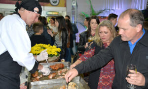 Teutônia promove festival gastronômico com cortes de frango no fim de semana