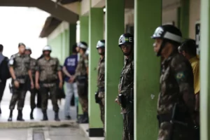 Dez estados pedem a presença das Forças Armadas para reforçar a segurança no dia da eleição, por Aline Ribeiro/O Globo 