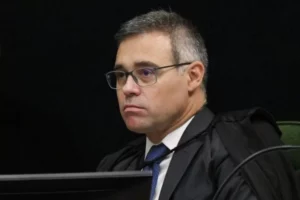 STF recebe ao menos 12 ações contra cargos comissionados; Correio Braziliense