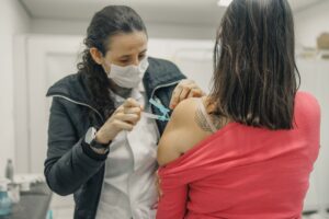 Canoas: Município convoca população para receber a 4ª dose da vacinação contra Covid