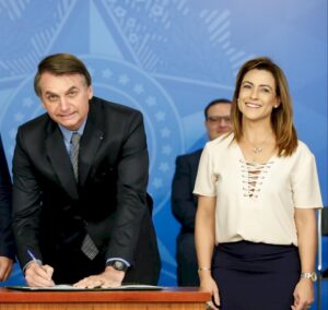Eleições 2022: TSE autoriza candidaturas de Bolsonaro e Soraya e rejeita Pablo Marçal