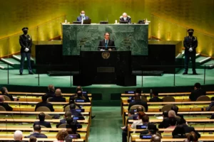 Os dois discursos que Bolsonaro preparou para a assembleia da ONU, por Malu Gaspar e Rafael Moraes Moura/O Globo
