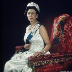 Rainha Elizabeth 2ª: uma longa vida marcada pelo senso de dever; da BBC