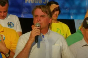 Bolsonaro: “PT é uma praga que será varrida para o lixo da História”, por Mayara Oliveira/Metrópoles