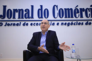 Professor Nado defende criação de plano emergencial para a educação, por Caren Mello/Jornal do Comércio