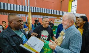 Eleições 2022: Lula diz que Estado precisa investir para diversificar a economia