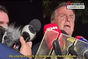 Bolsonaro diz que deu faca com seu nome a Moraes: “Ficou apavorado”, por Thayná Schuquel/Metrópoles