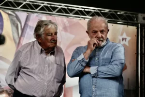 Lula rebate criticas de bolsonaristas: 'O MEI foi criado por mim', por Malu Mões, Ivan Martínez-Vargas e Sérgio Roxo/O GLobo