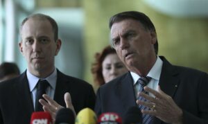 Eleições 2022: Prefeitos de Manaus e Sorocaba prestam apoio a Bolsonaro
