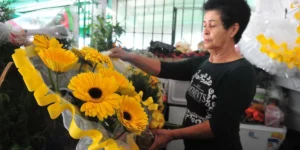 Floristas têm expectativa de recuperação de vendas no feriado de Finados, por Felipe Samuel/Correio do Povo