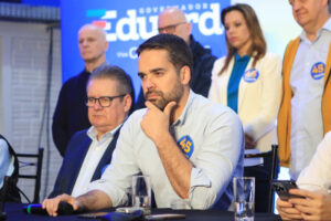 Executiva estadual do PSDB se reúne para debater posicionamento, por Diego Nuñez/Jornal do Comércio