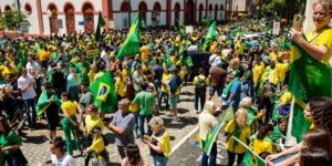 Bolsonaristas em ato em Brasília: 